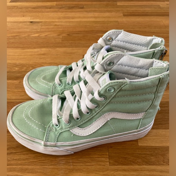 Vans Kids Sk8-Hi Zip Shoe - Picture 1 of 4